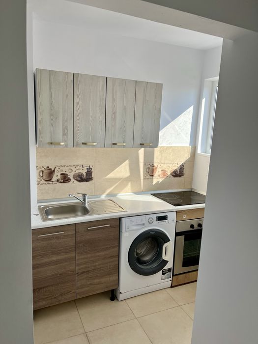 Garsoniera de vanzare in blocul upet Bd Independentei