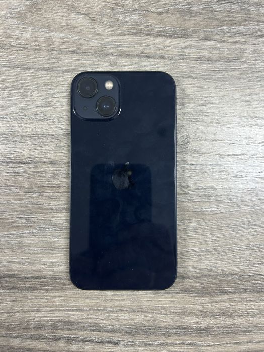 Продаю Айфон 13