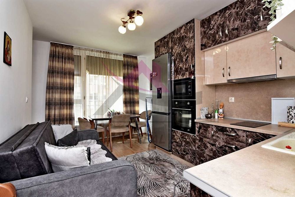 Продава се Двустаен апартамент в Варна, Възраждане 1 - 55 кв.м за 2510 €/кв.м - Снимка #1