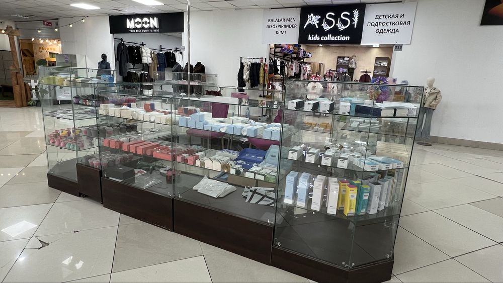 Продаю витрины для островка. Островок