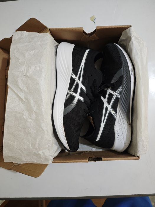 Кроссовки Asics Magic Speed