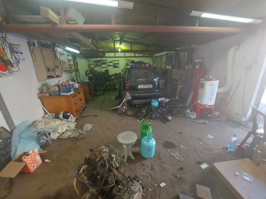 Продава се Промишлена сграда в Търговище, Промишлена зона - 85 кв.м за 510 €/кв.м - Снимка #2