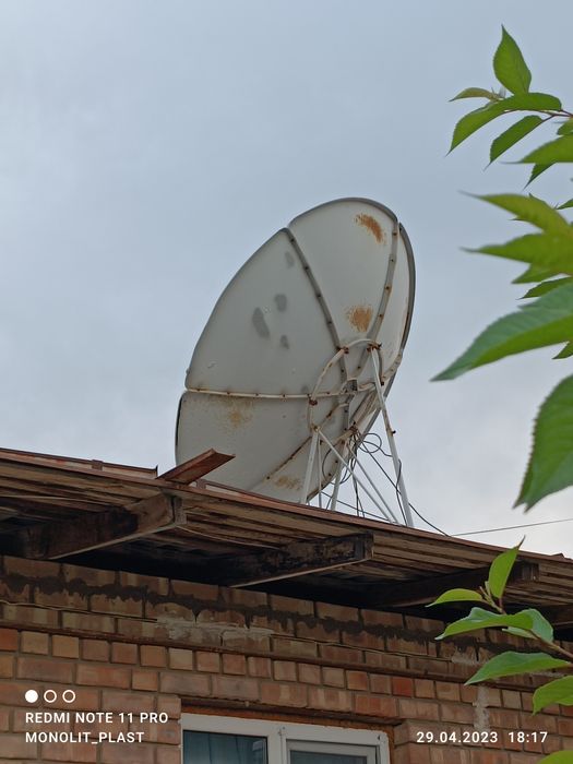 Спутниковая антенна и 2 тюнера