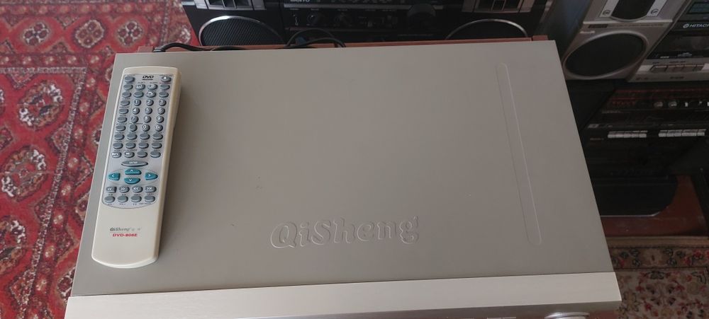 Продам сд/двд плеер QiSheng 8828e