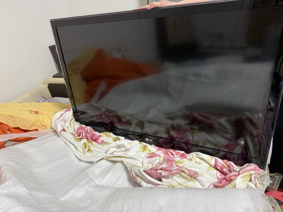 Продам телевизор