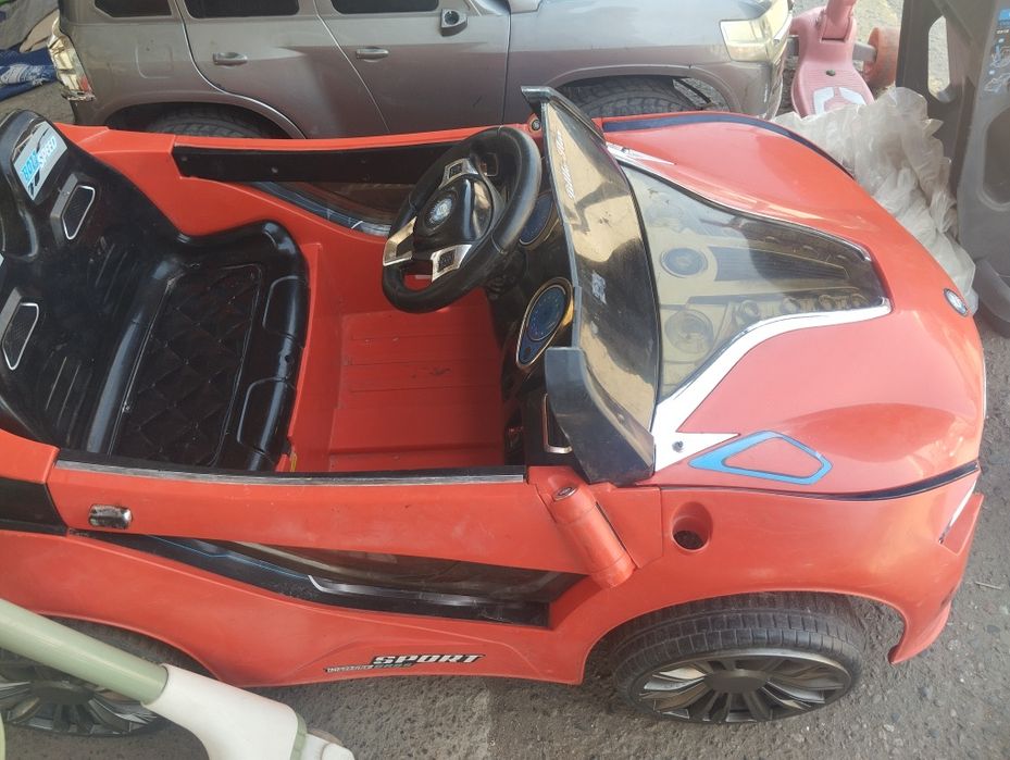 Продам детские автомобиль