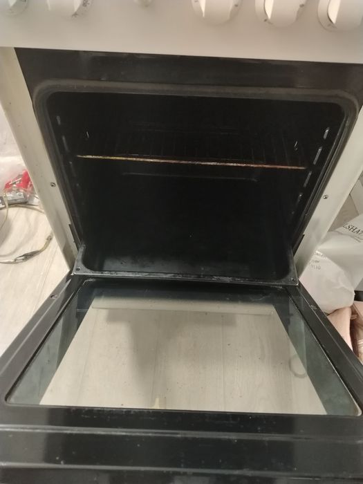Продам газ плиту