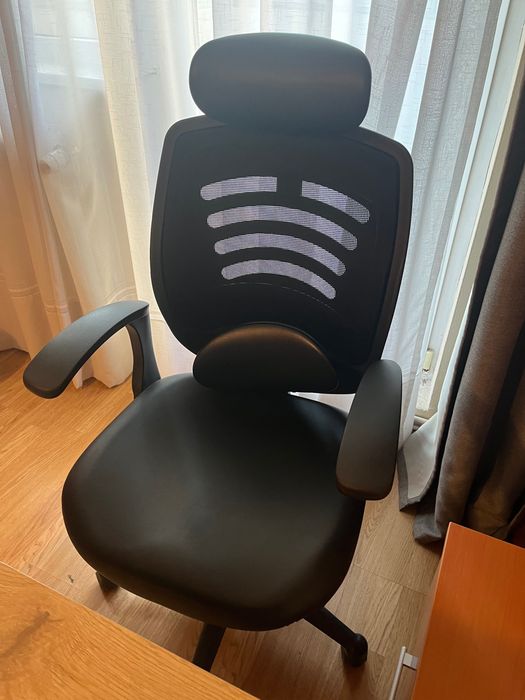 Vand masa de birou plus scaun