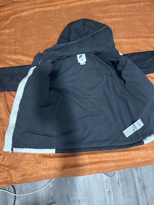 Geaca nike marimea S originala