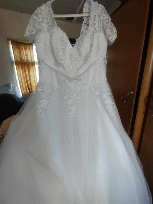 Булчински рокли.