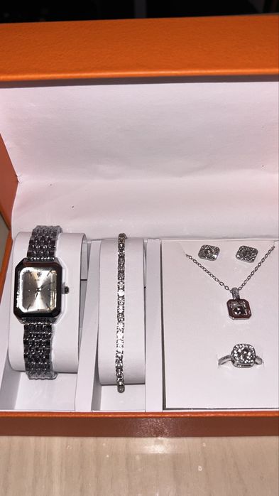 Женский часы для подарок