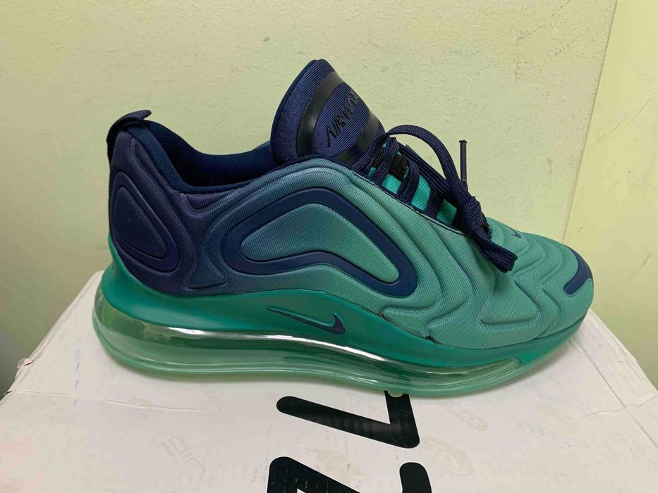 Оригинални дамски маратонки Nike Air Max 720 налични 38 номер