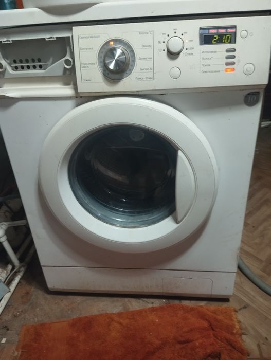 Продам стиральную машину