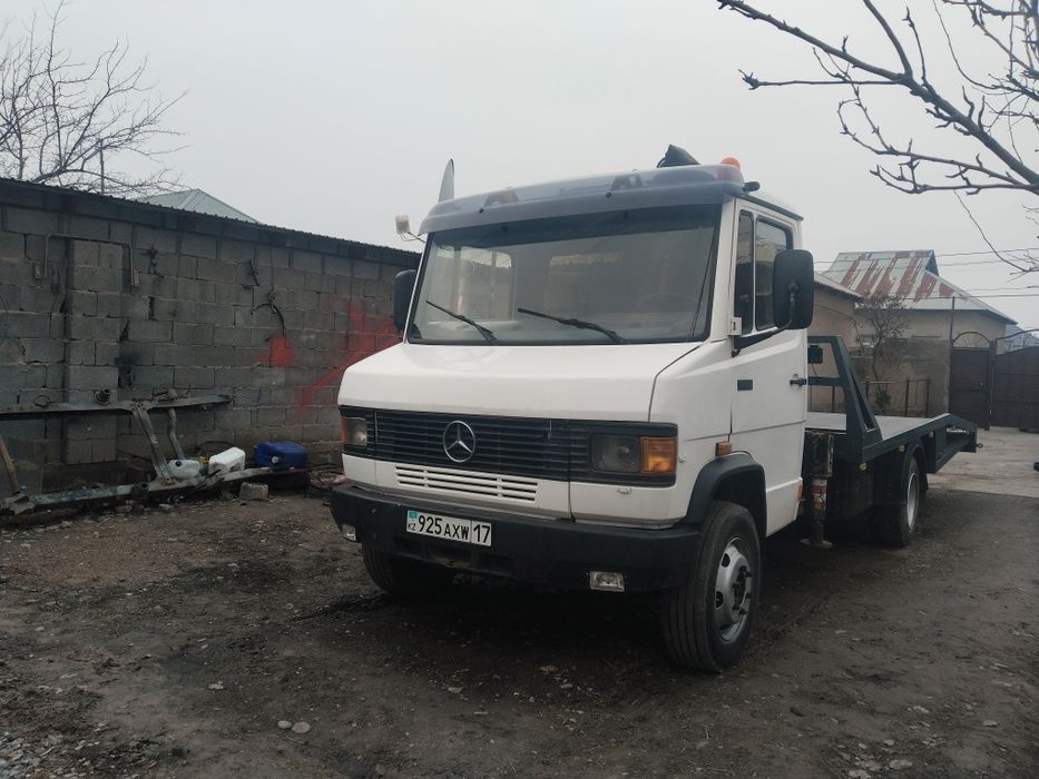 Продам эвакуатор Мерседес