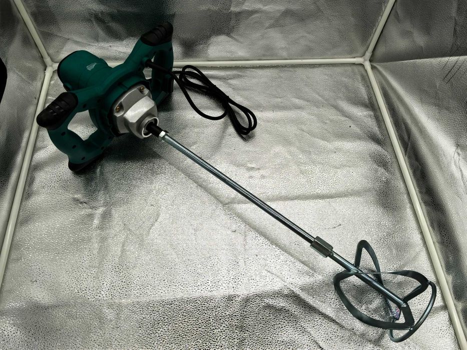 Masina electrica de amestecat vopsea si mortar THO 1400W 229 lei