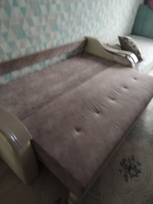 Продаётся диван 23000тг