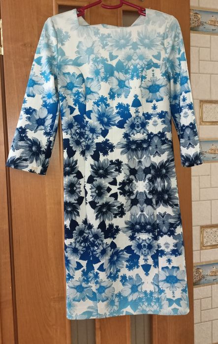 Распродажа платьев