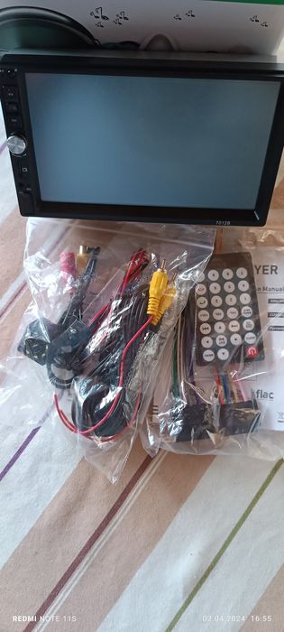 Нова мултимедия 2-ен дин с камера за задно виждане.