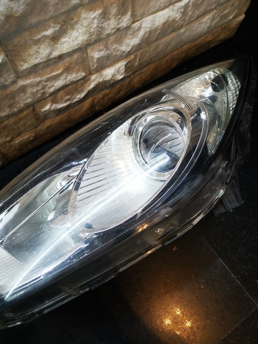 Far stânga Hyundai ix35