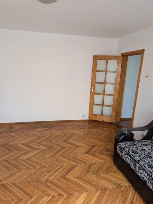 Apartament 3 camere semidecomandat 65.53 MP utili