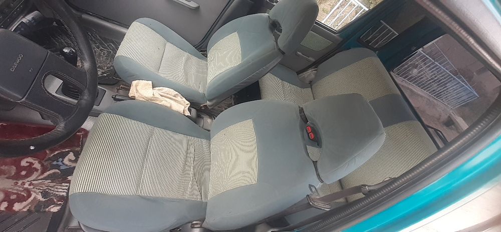 Salom moshina sotiladi xolati zo'r yili 2000 kelishamiz