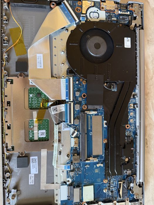 Vand laptop Lenovo Thinkbook 14 G4 defect
