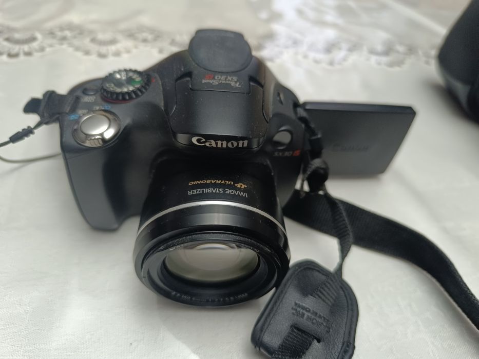 Цифравой фотоаппарат Canon