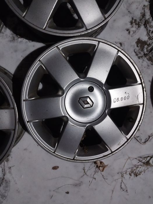 Диски R16 на Reno. Ц.0 60.1