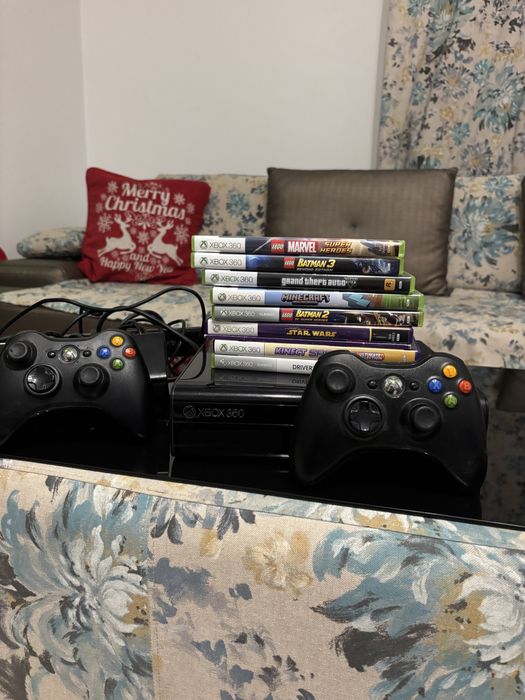 Xbox 360, 2  controllere, kinetic cu senzori + jocuri