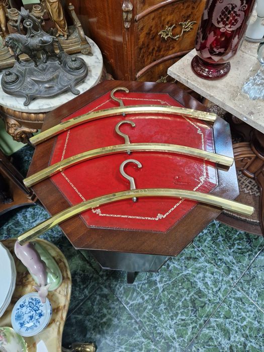 Антикварни английски бронзови закачалки