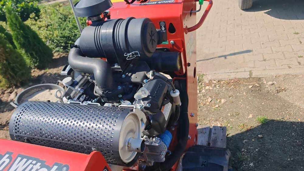 Utilaj de sapat santuri DITCH WITCH C24X  (nou) 2025