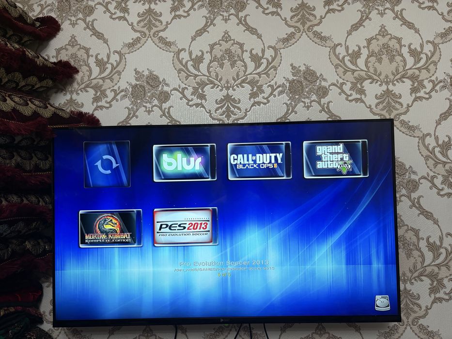 Playstation 3 slim 160 gb sotiladi