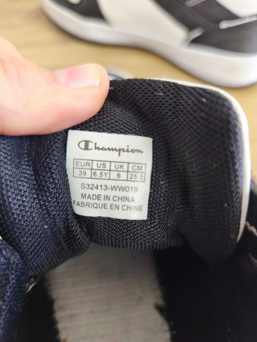 Ghete / sneakers Champion copii, mărimea 39, alb-negru, stare bună