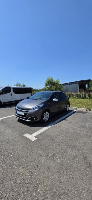 Peugeot 208,1.2,82cp,benzina