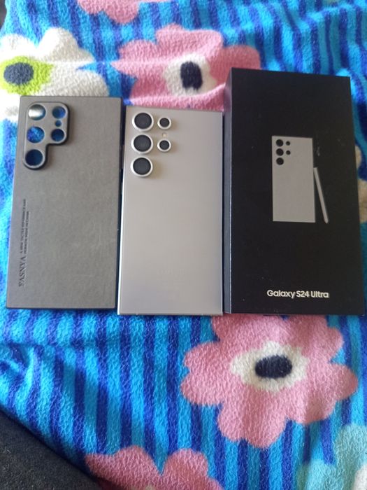 Продавам Samsung Galaxy S24 ultra 512gb