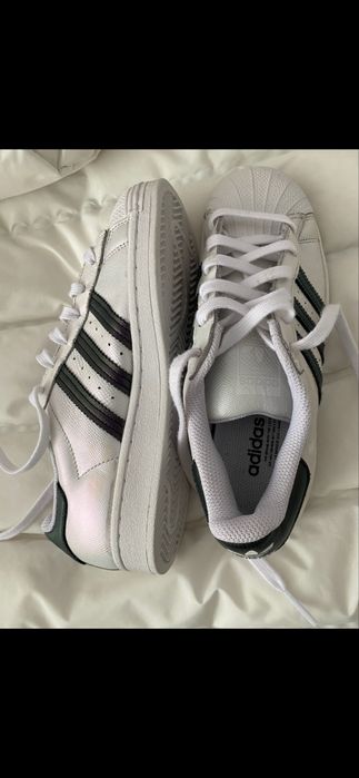 Adidas Superstar