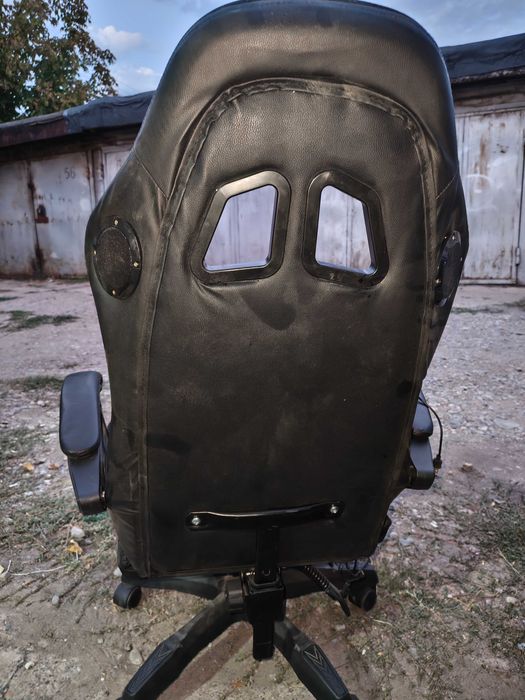 Продам игровое кресло