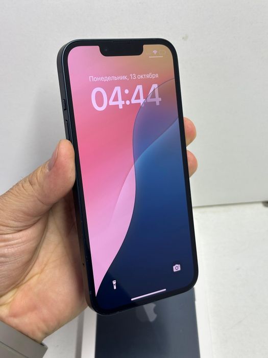 Продам Айфон 13 128г