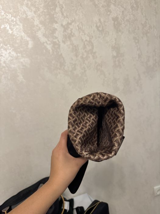 Продам осенние сапоги