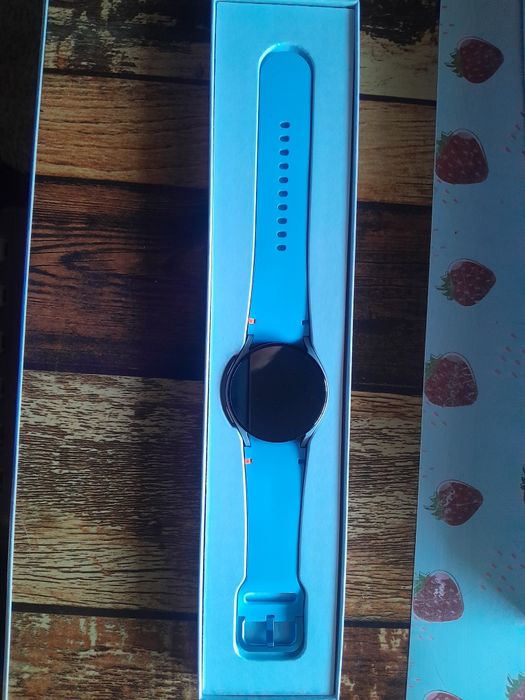 Часовник смарт самсунг