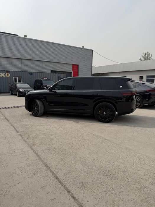 DENZA N9. Li 9. Aito M9. Zeekr 9X. Dan ancha kuchli.