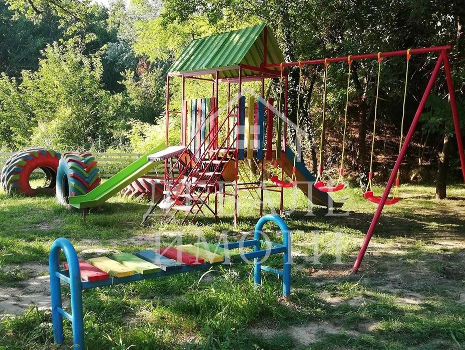 Дава се под наем Хотел в Мартен - 800 кв.м за 4488.51 € - Снимка #2