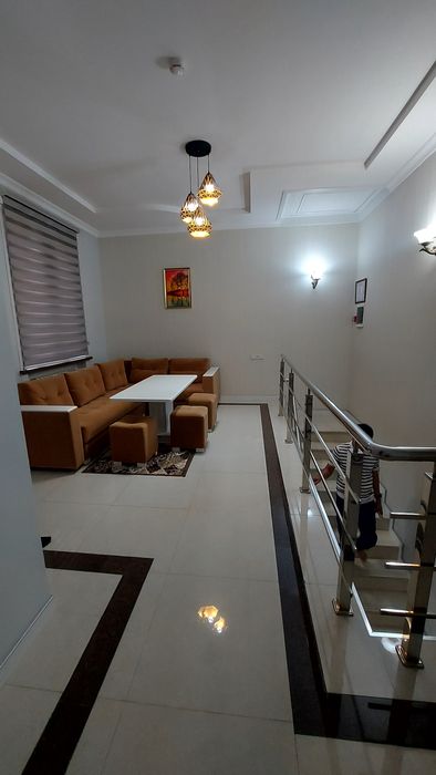 Сдается 2х  этажный дом в районе Согдиана,Сой новая дорога.