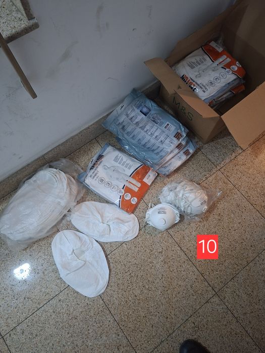 Combinezoane protecție medicale 200lei