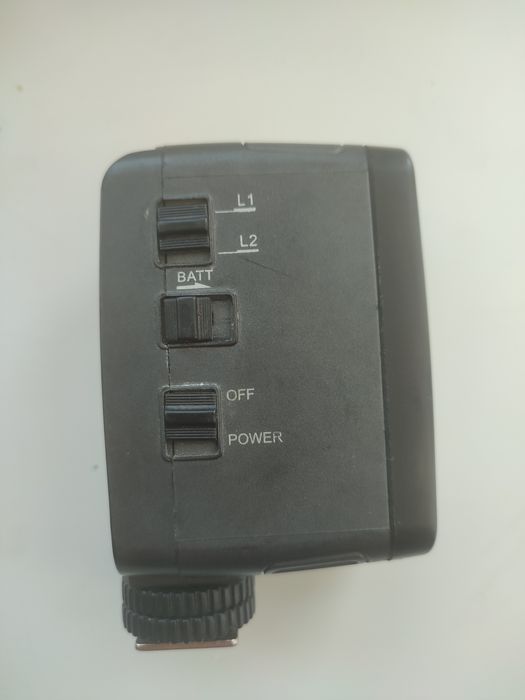 Продам прожектор на камеру.