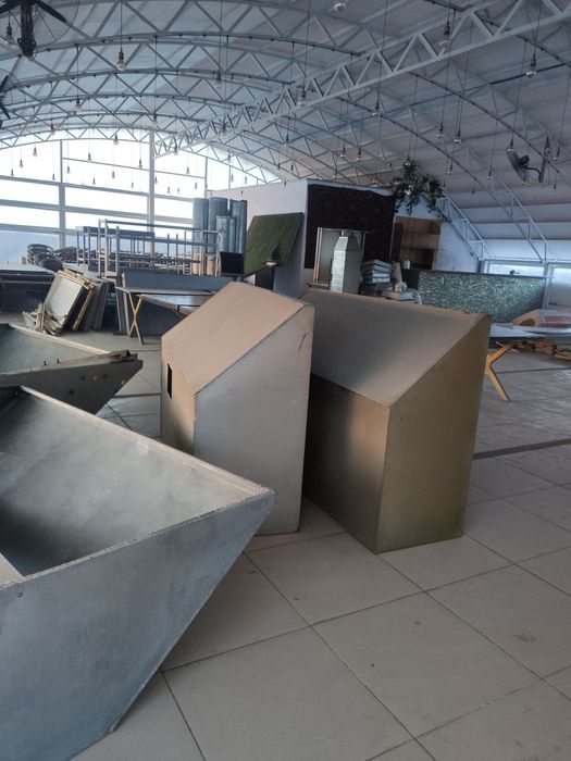 Продам зонты большие б/у