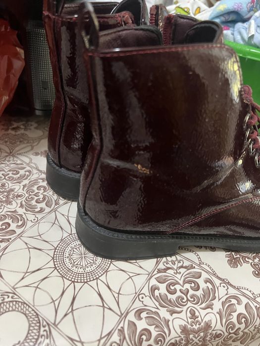 Продам полуботинки