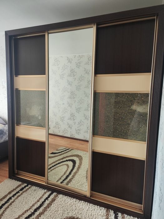 Продам шкаф купе
