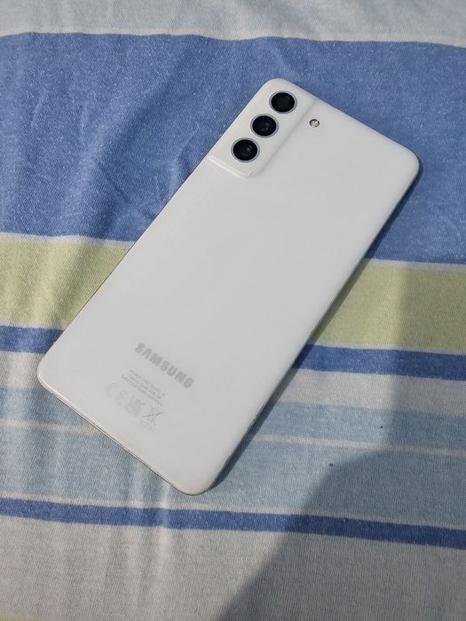 Vând Samrung S21 FE/5G ALB