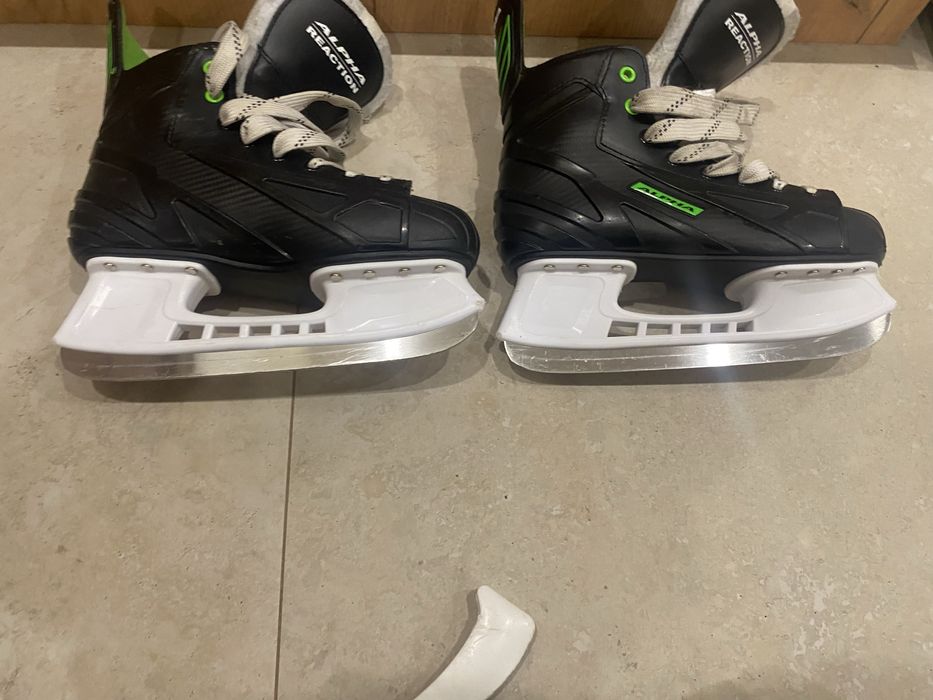 Коньки ALPHA 42 размер